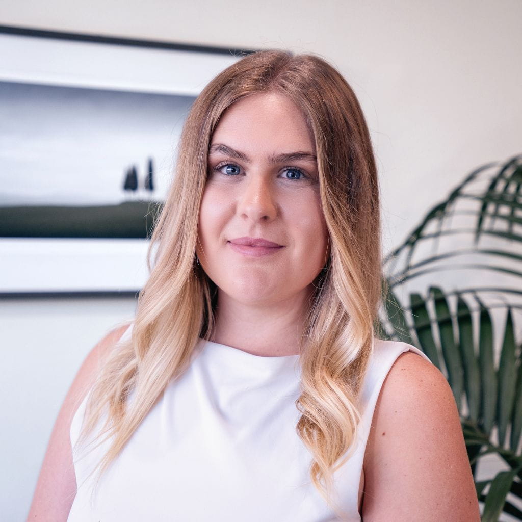 Headshot of Bobbie-Jo Swayn, Paralegal.